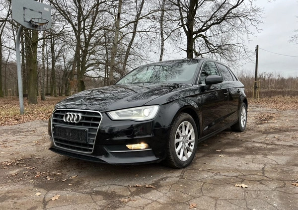 Audi A3 cena 55100 przebieg: 155000, rok produkcji 2016 z Kleszczele małe 407